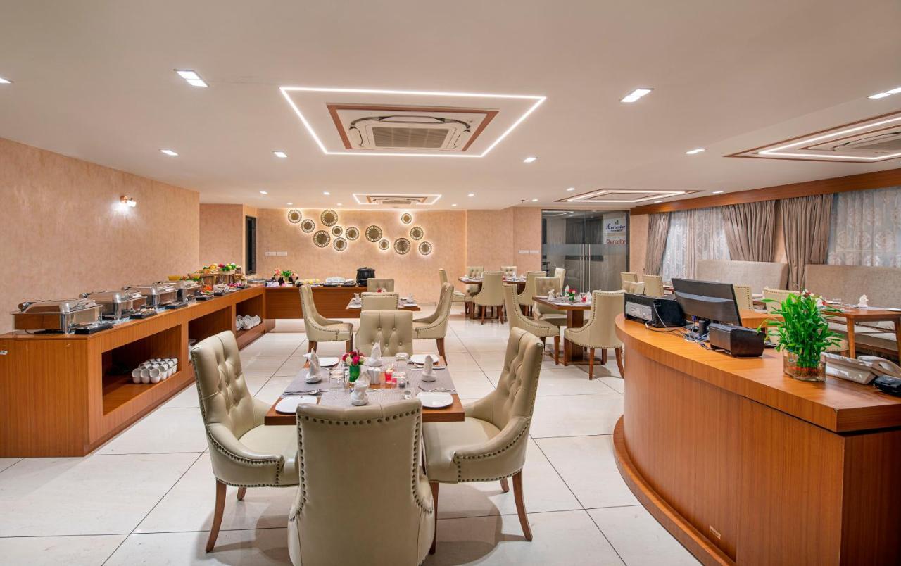 Sk Lords Inn Ahmedabad Buitenkant foto