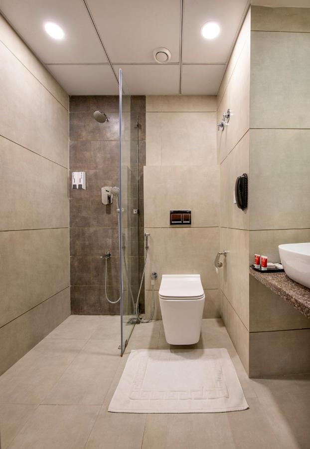 Sk Lords Inn Ahmedabad Buitenkant foto